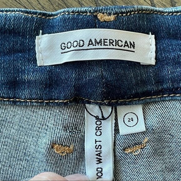 Good American Good Waist Crop Jeans in Medium/Dark Wash with Raw Edge Hem - 24W - Picture 3 of 13